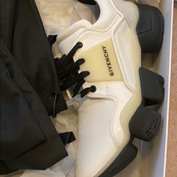 Men shoes - Picture 2 of 3